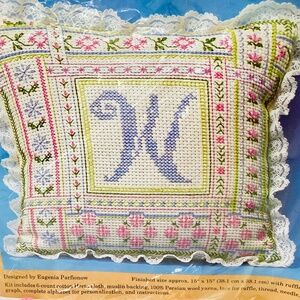 Vintage Needlecraft Kit 0468 Romantic Ribbons Pillow New Sealed Creative Circle.